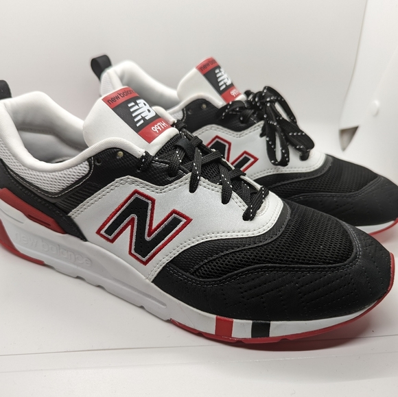 New Balance 997H CM997HBX New Prep Pack Black Team Red Size 10 - Picture 1 of 7